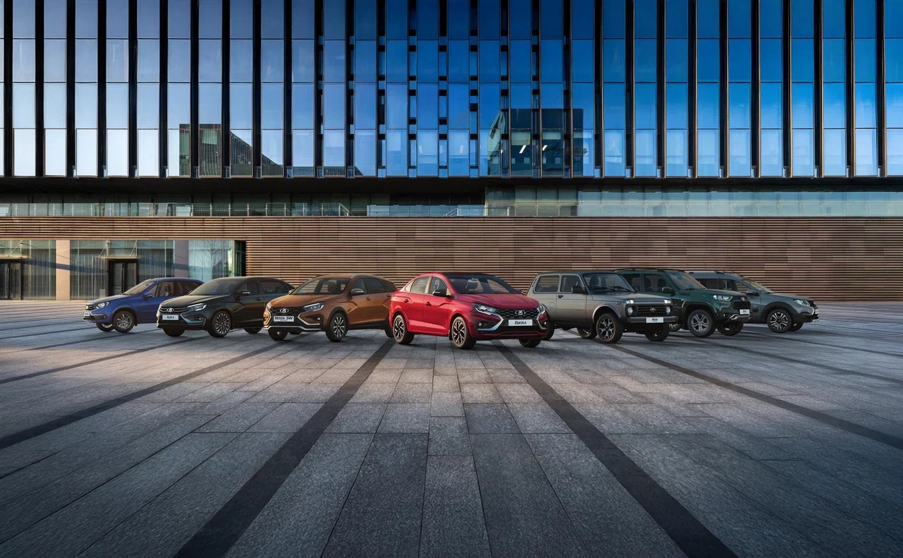 LADA ISKRA ОТ 999 200 РУБЛЕЙ В ДЕКАБРЕ